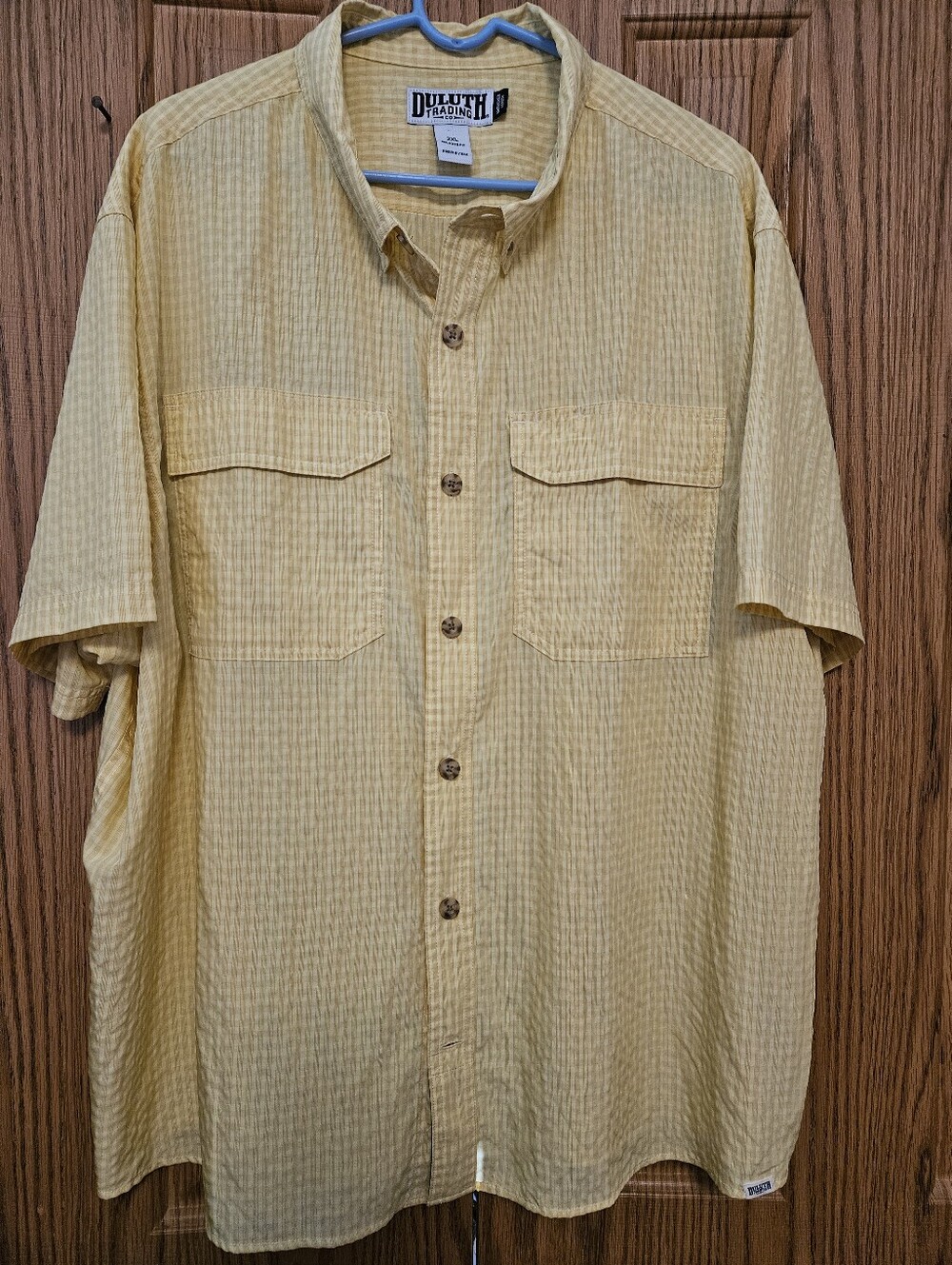 Duluth Trading Co Light Yellow Short-Sleeve Button-Down Shirt